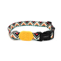 Verstellbares Hundehalsband mit buntem geometrischem Muster und Schnellverschluss